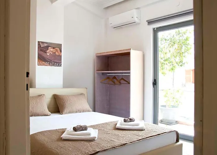 Mini 2 Chania (Crete)